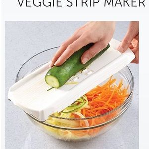Pampered Chef veggie Strip Maker